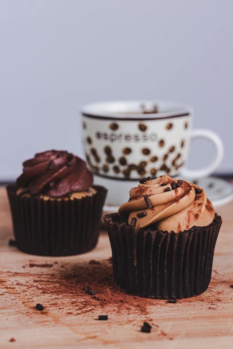 Cupcakes Recipe - Coffee Cupcakes with Chocolate Sprinkles