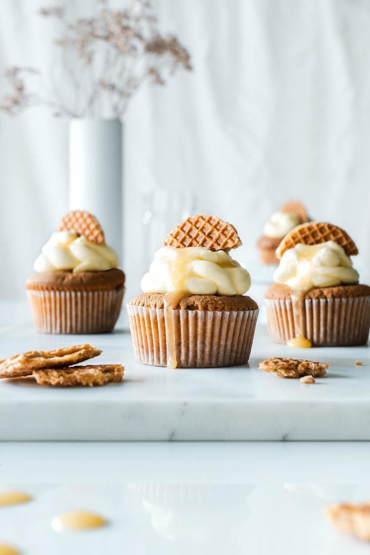 Cupcakes Recipe - Honey Wafer Cupcakes
