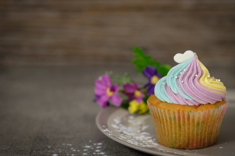 Vanilla Cupcake with Yellow, Purple and Teal Icing Recipe